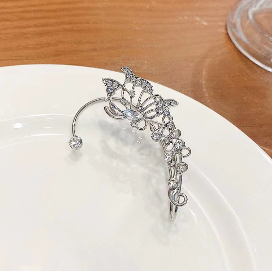 Crystal Beauty Earrings(両耳セット)