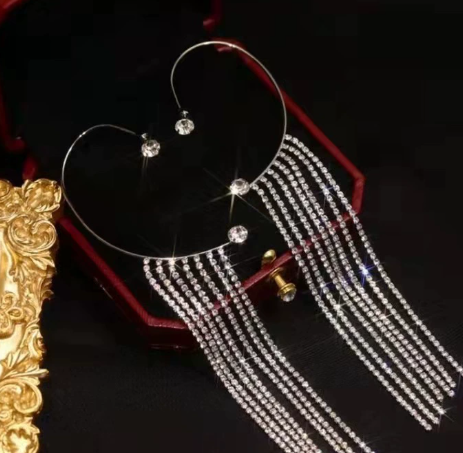 Crystal Rain Earrings(両耳セット)